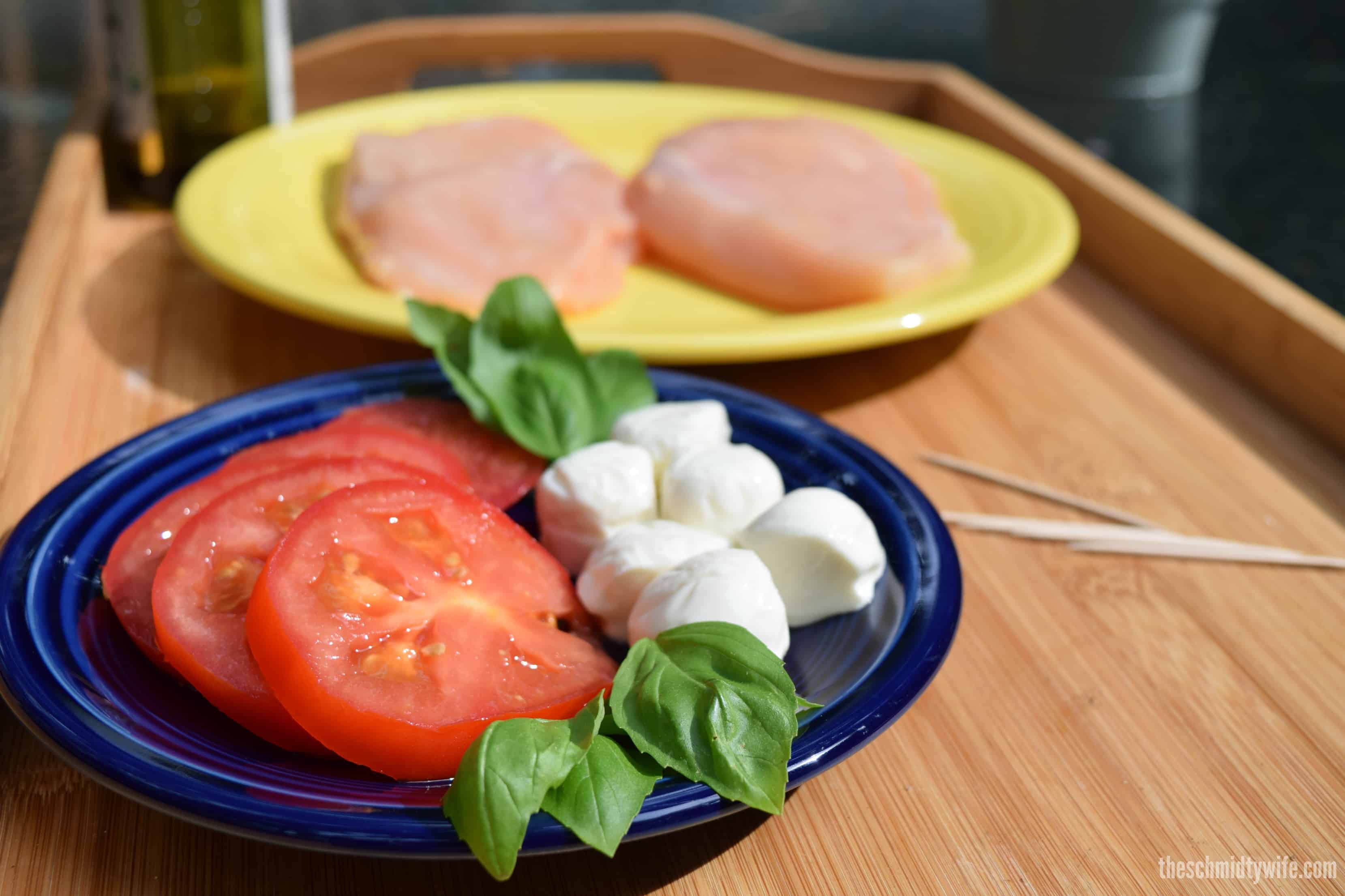 ingredients needed to make stuffed caprese chicken