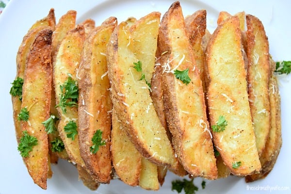 Rosemary Parmesan Baked Potato Wedges
