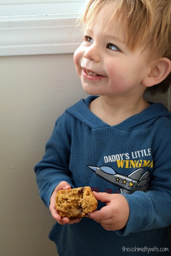 Healthy Sweet Potato Oatmeal Muffins