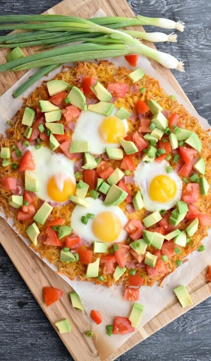 Overhead of California Hashbrown Breakfast Pizza