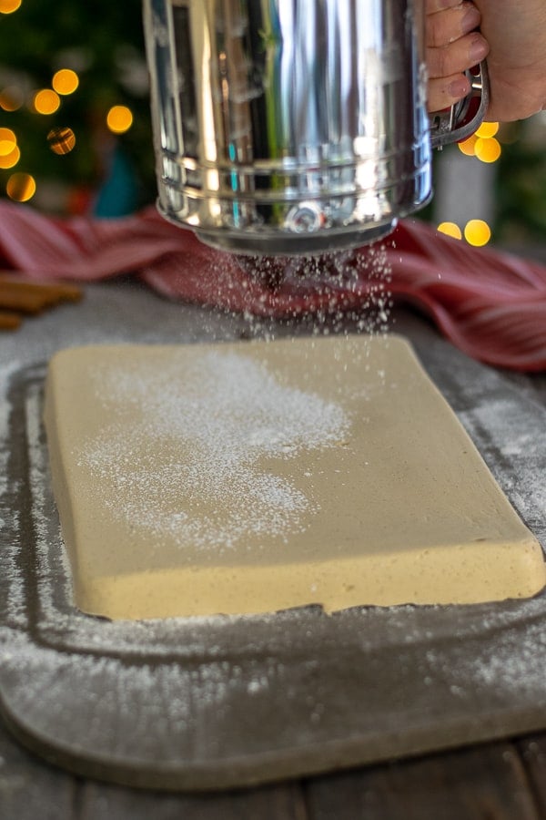 sprinkling cornstarch over the marshmallow