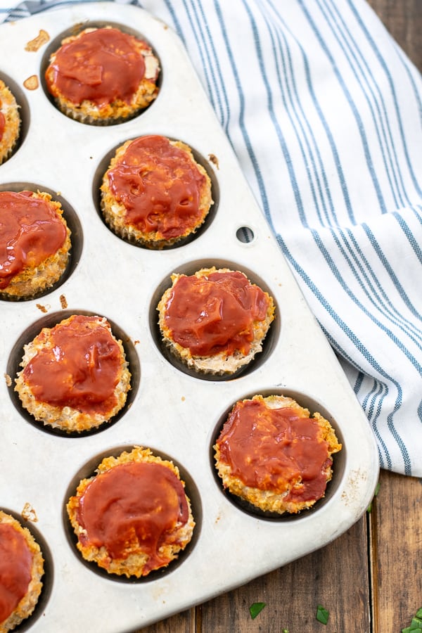 turkey veggie meatloaves in a muffin tin