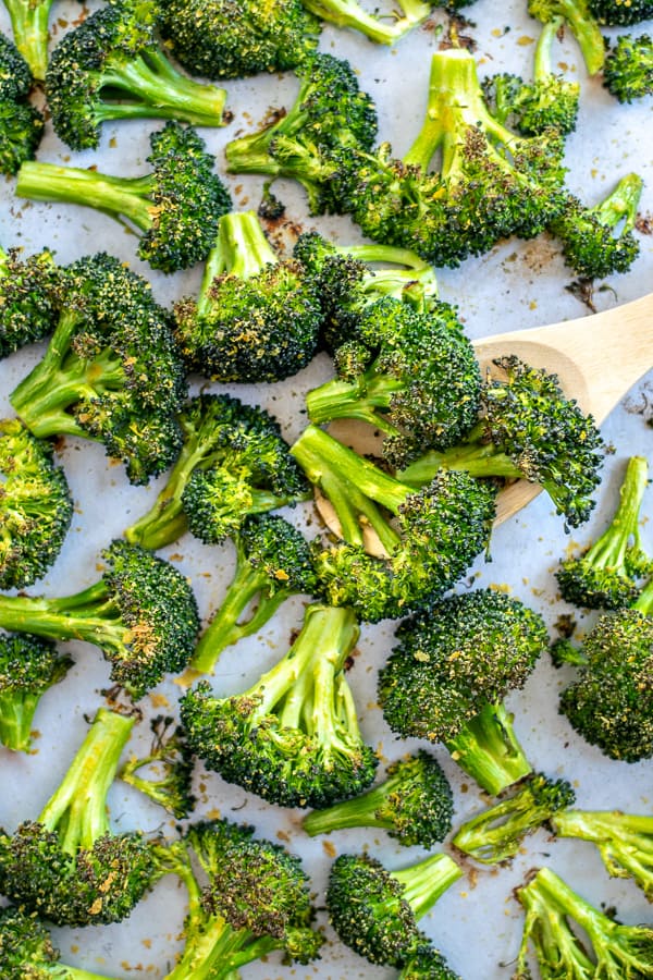 close up of freshly cooked broccoli | Roasted Broccoli Recipe | Oven Roasted Broccoli Recipe | Best Oven Roasted Broccoli Recipe |Roasted Broccoli Recipes Healthy | Recipe for roasted Broccoli in the Oven