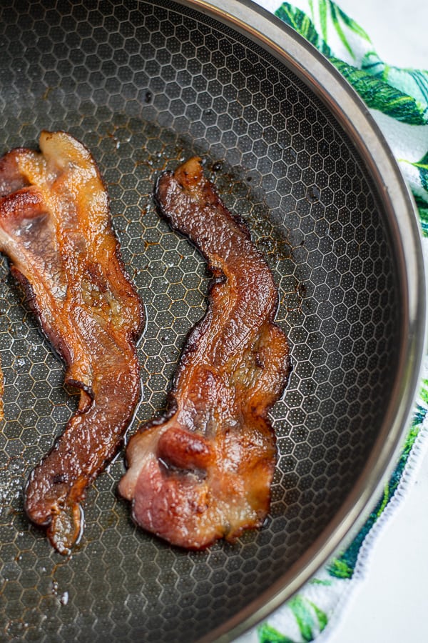 bacon cooked to perfection in the 10 inch frying pan