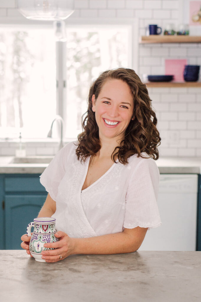 Image of Lauren Schmidt at a kitchen counter.